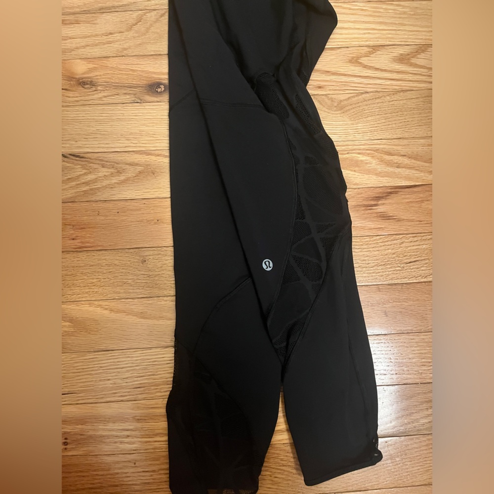 Lululemon Outrun Tight Leggings